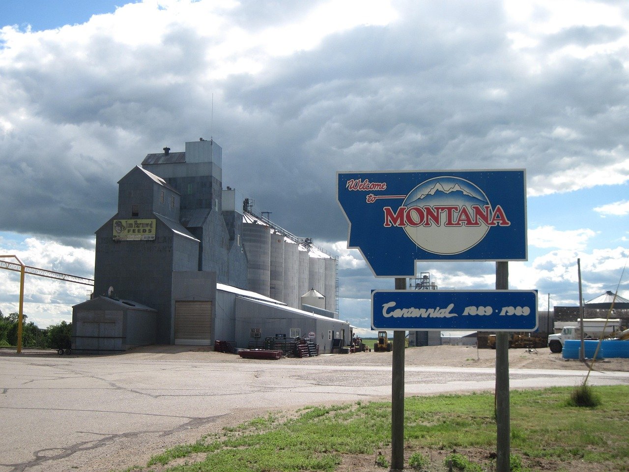 granary, montana state line, hiline highway, america, factory, industry, industrial, power, production
